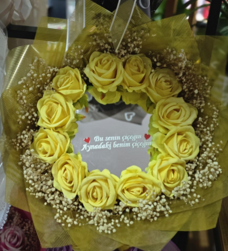 SARI GÜL AYNALI BUKET